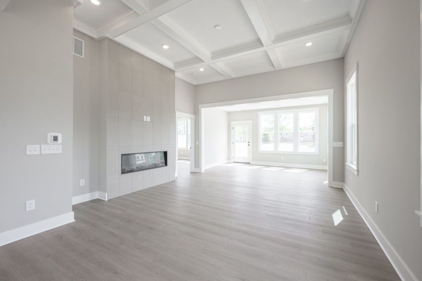 Thoughtfully-designed Open Concept Layout