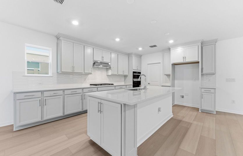 Stylish Built-In Kitchen