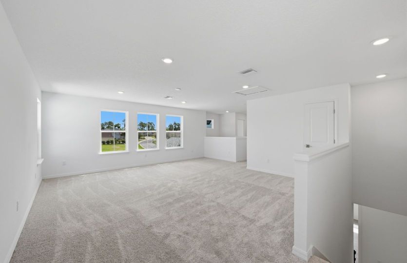 Coral Grand | Upstairs Loft
