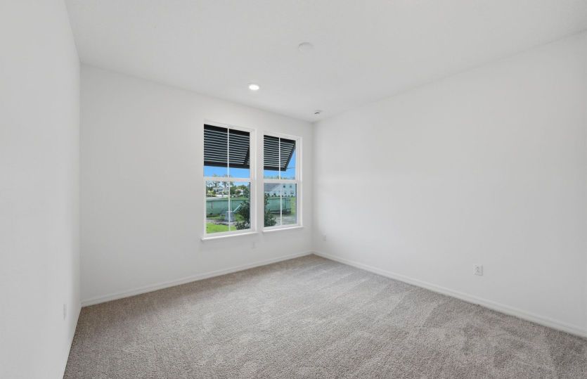 Coral Grand | Secondary Bedroom