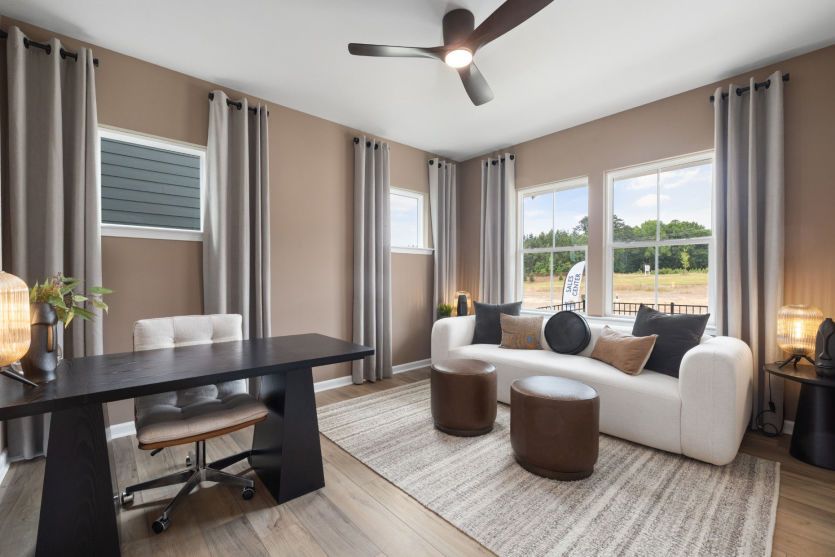Guest Room / Office Space