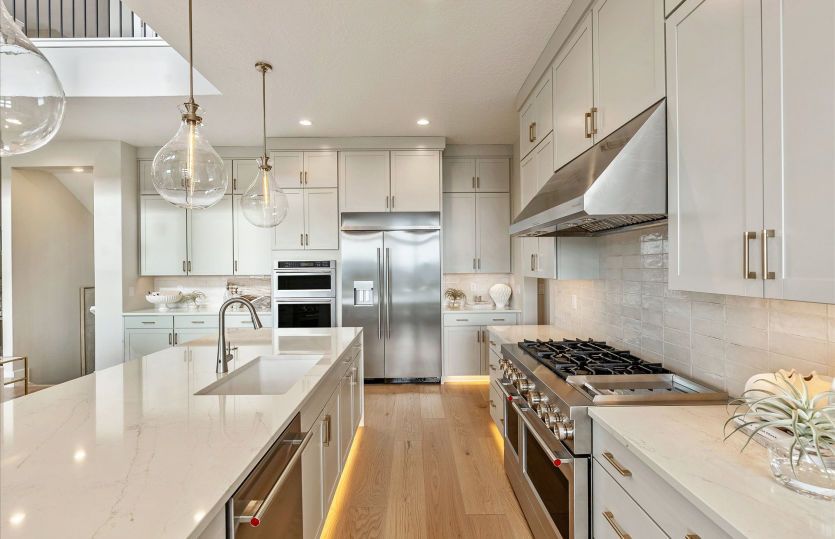 Modern Luxury Kitchen Designs