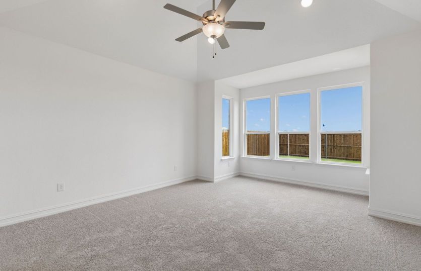 Primary suite with optional bay window