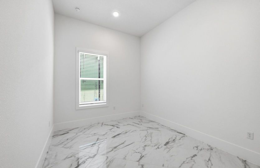 Regalia Grand | Secondary Bedroom