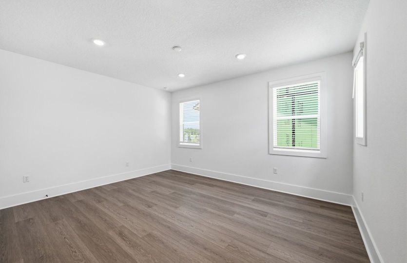 Regalia Grand | Secondary Bedroom