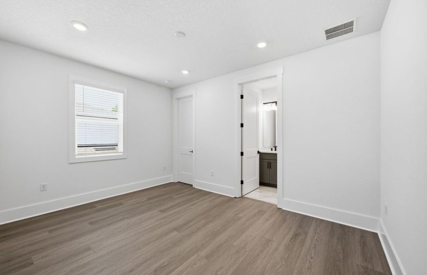Regalia Grand | Secondary Bedroom