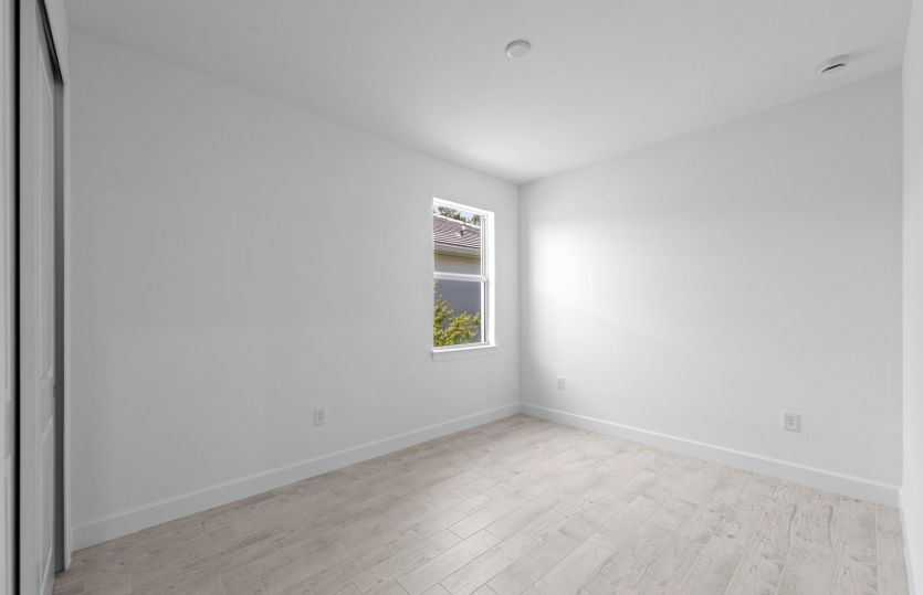 Secondary bedroom