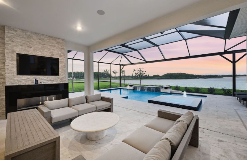 Covered lanai, ideal for outdoor living