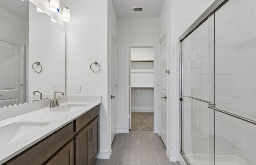 Owners private bath