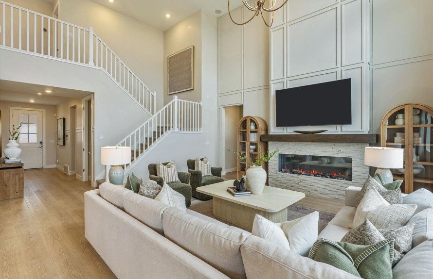 Spaces to Entertain & Gather
