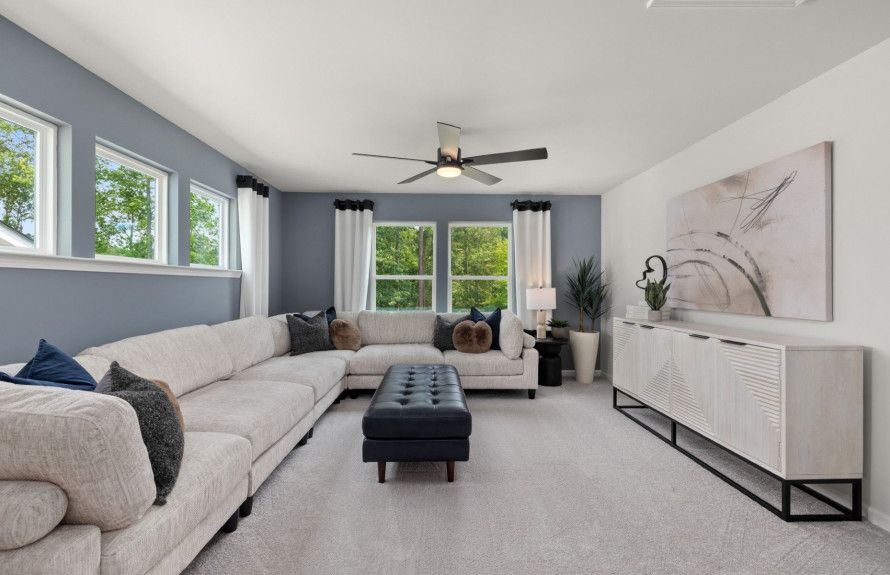 Second Floor Loft Great for Entertaining