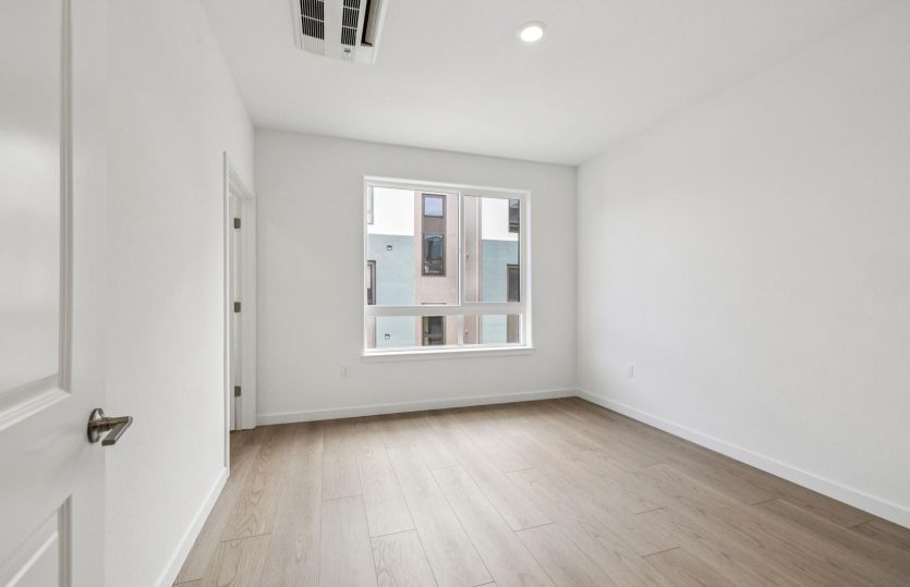 Secondary bedroom