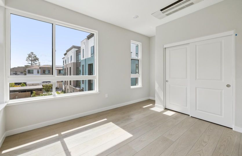 Secondary bedroom