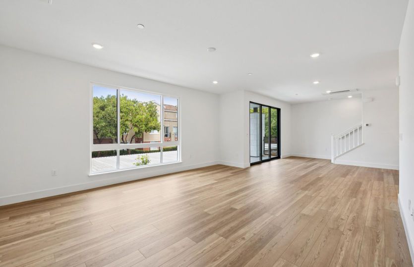 Light and bright main living space