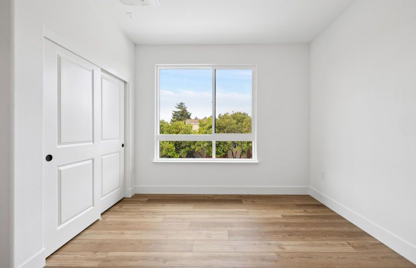 Secondary bedroom