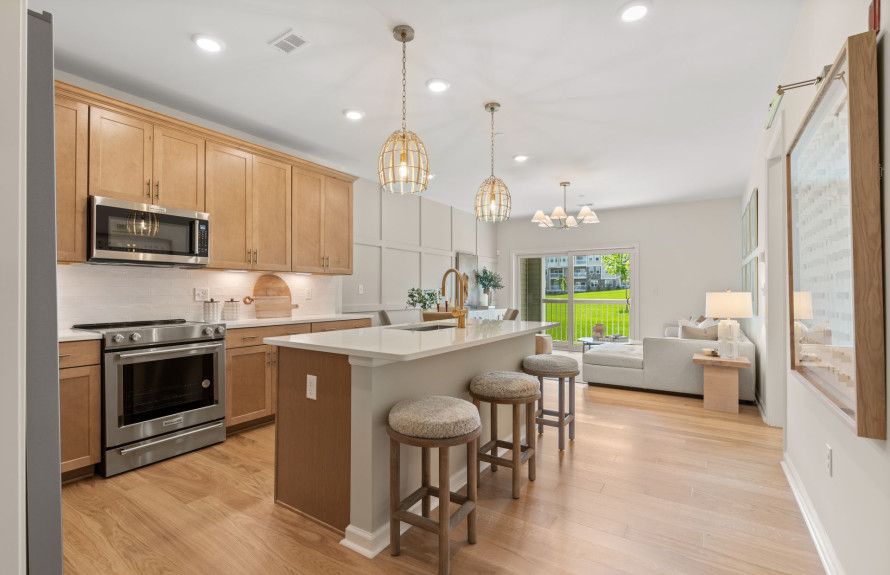 Single-Level Condos