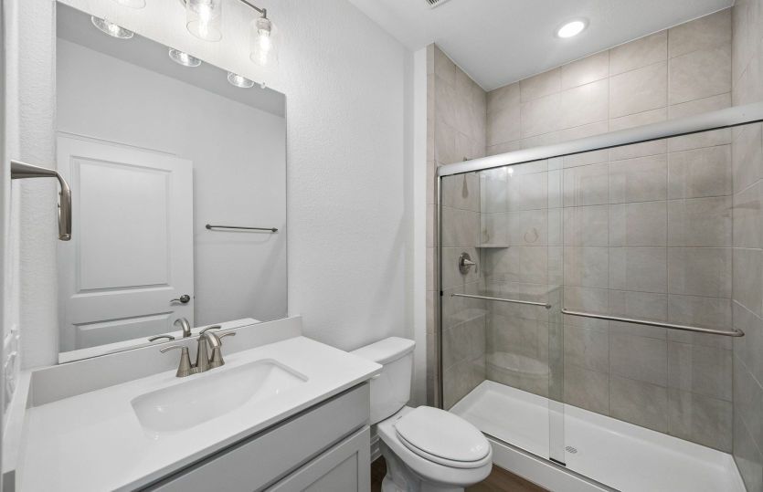 Secondary bath on first level