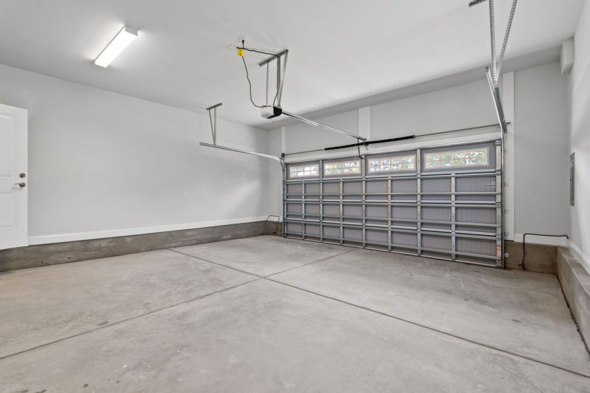 Garage.