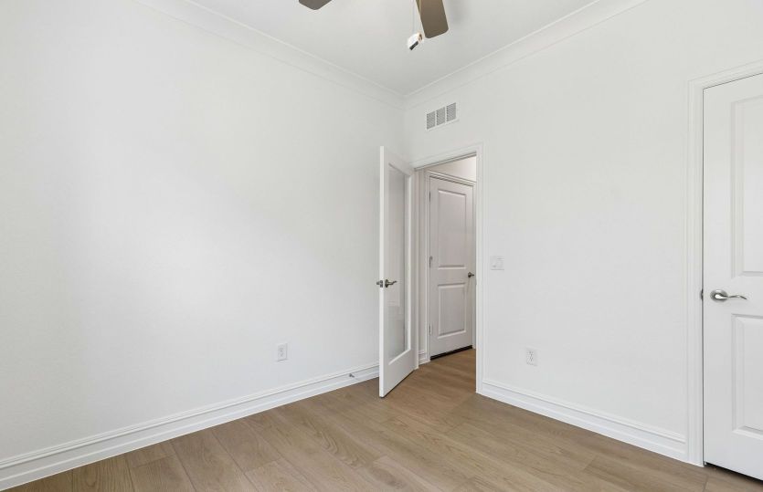 Flex room show as optional study in home