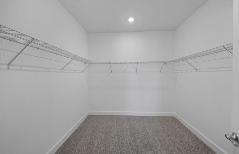 Owner's walk-in Closet