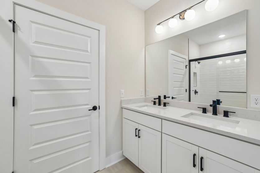 Owner's bathroom