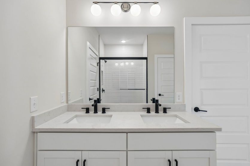 Owner's bathroom