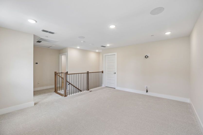 Versatile loft