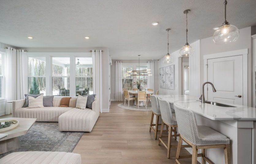 Perfect Size Kitchen for Cooking and Entertaining