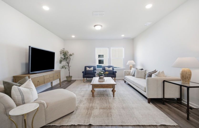 Harris #242 - Relax with a good Book or just enjoy Lounging with Coffee or Wine