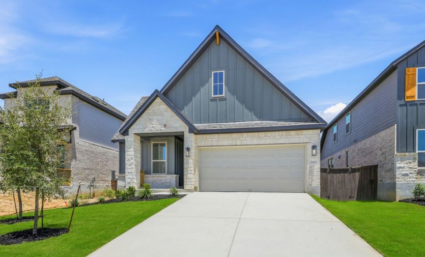 Crestone Exterior