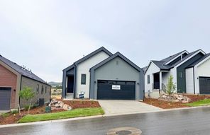 521 E Rimrock Lane (Skyridge)