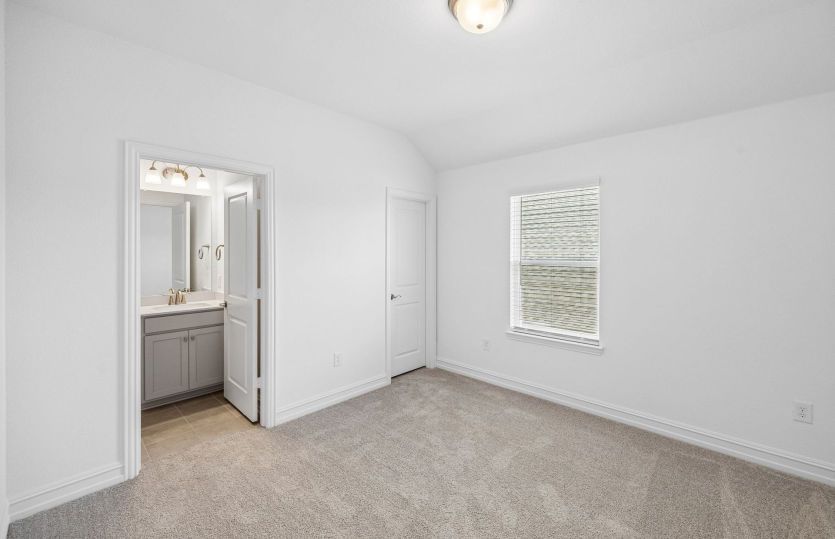 Secondary bedroom