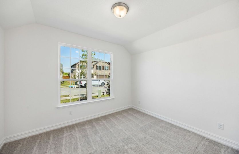 Secondary bedroom off home entry