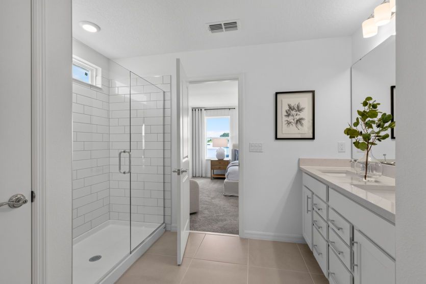 Spacious Bathroom