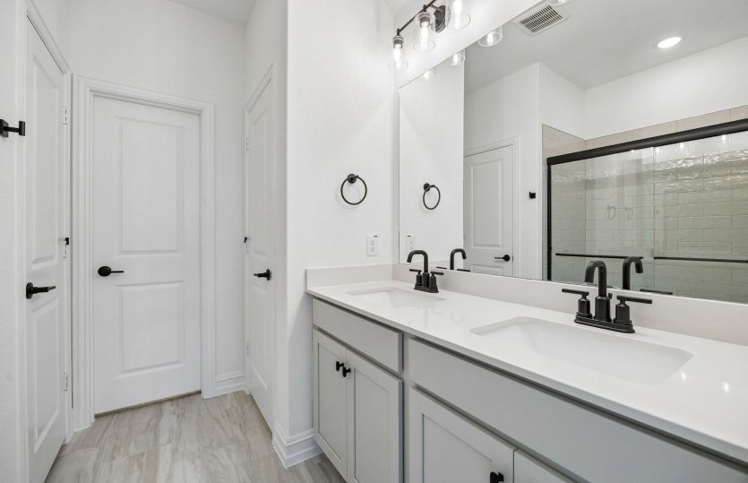 Double vanity in primary bath