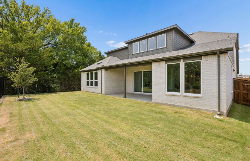 Oversized fenced-in backyard