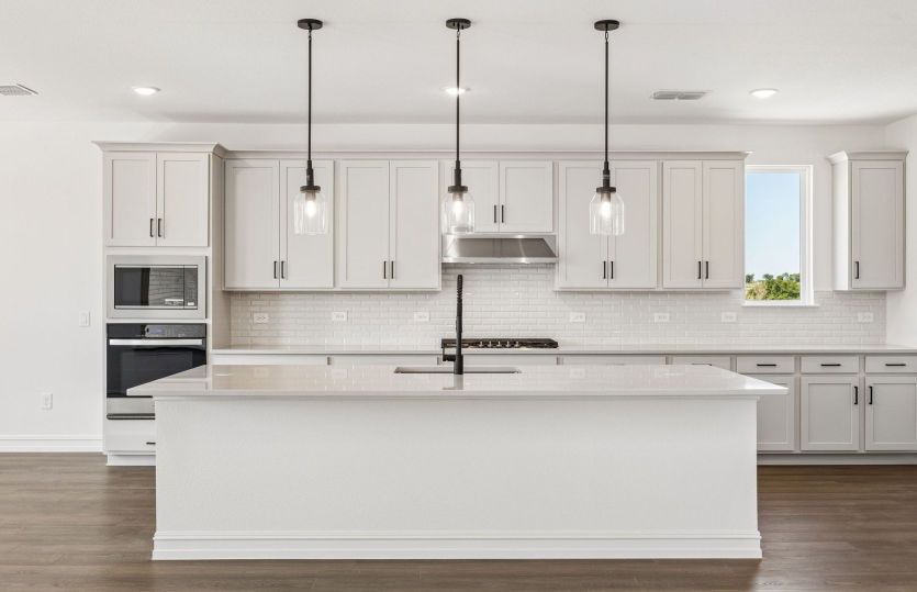Eat-in bartop kitchen island