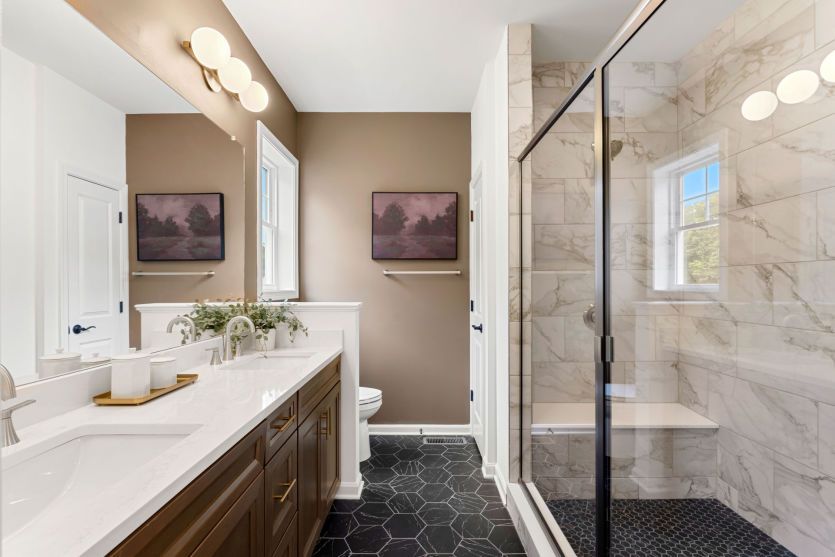 Spa-Like Owner's Bath