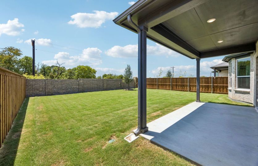 Covered built-in back patio