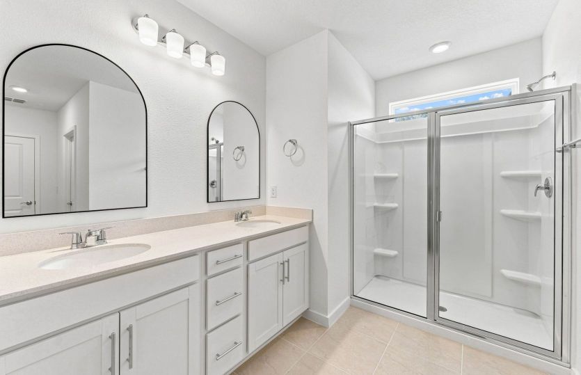 Owner's Bath w/Dual Sinks