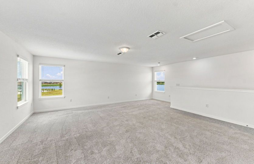 Versatile Loft Area