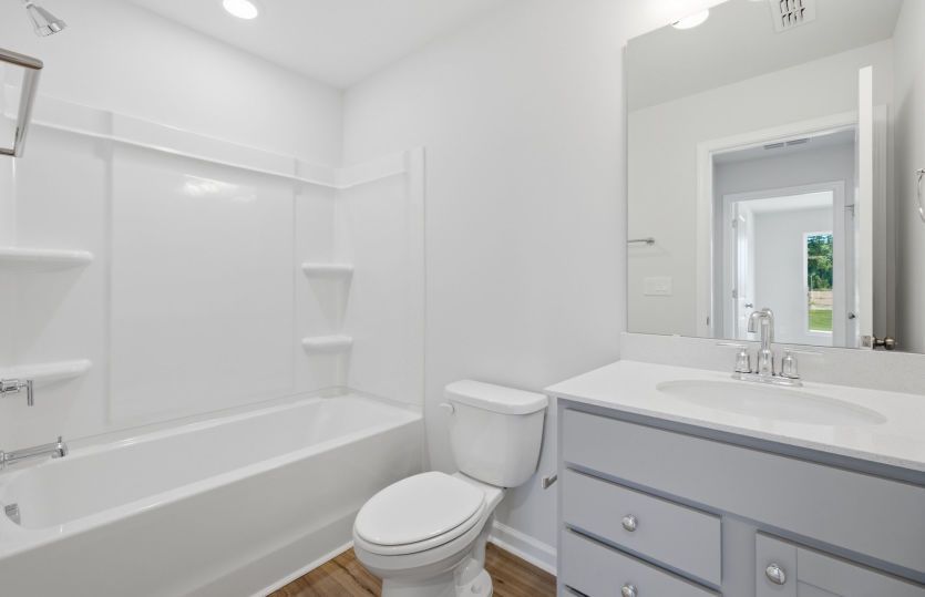 Hemingway #9 - Secondary 
Bath