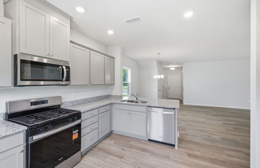 Harris #124 - Kitchen overlooks Everyday Eating & Great Room