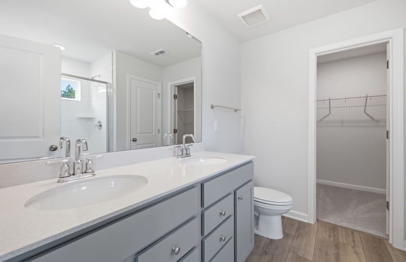 Harris #124 - Owner's Bath