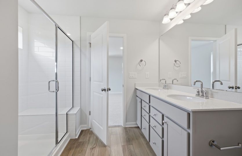 Harris #124 - Owner's Bath