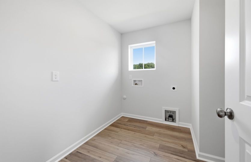 Murray #122- Laundry Room