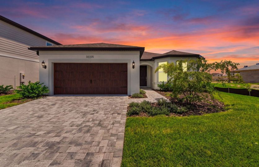 Medina Exterior