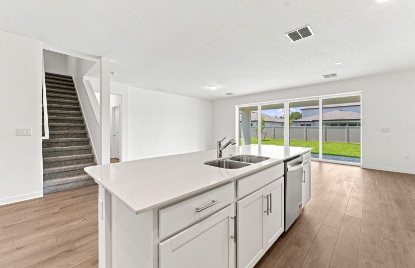 Center Island w/Storage