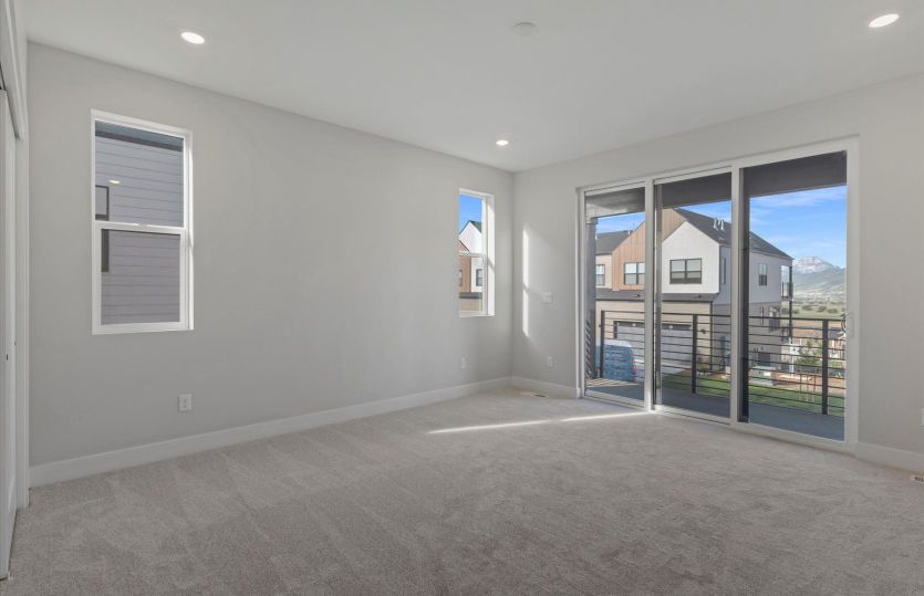 Game Room with Covered Balcony