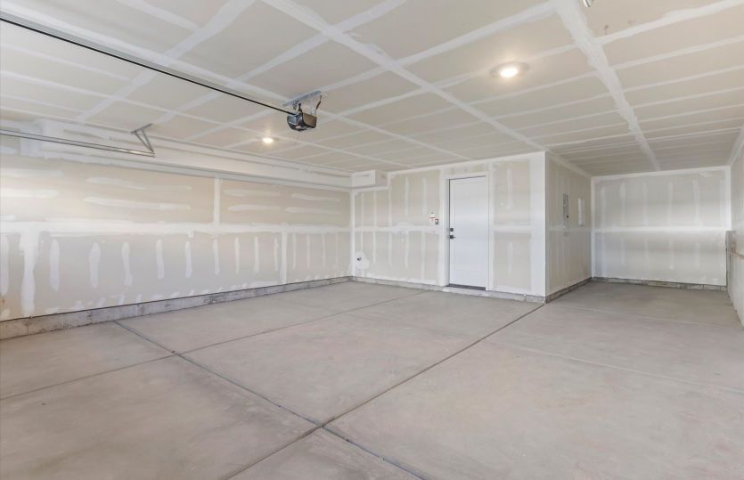Extra Deep Garage